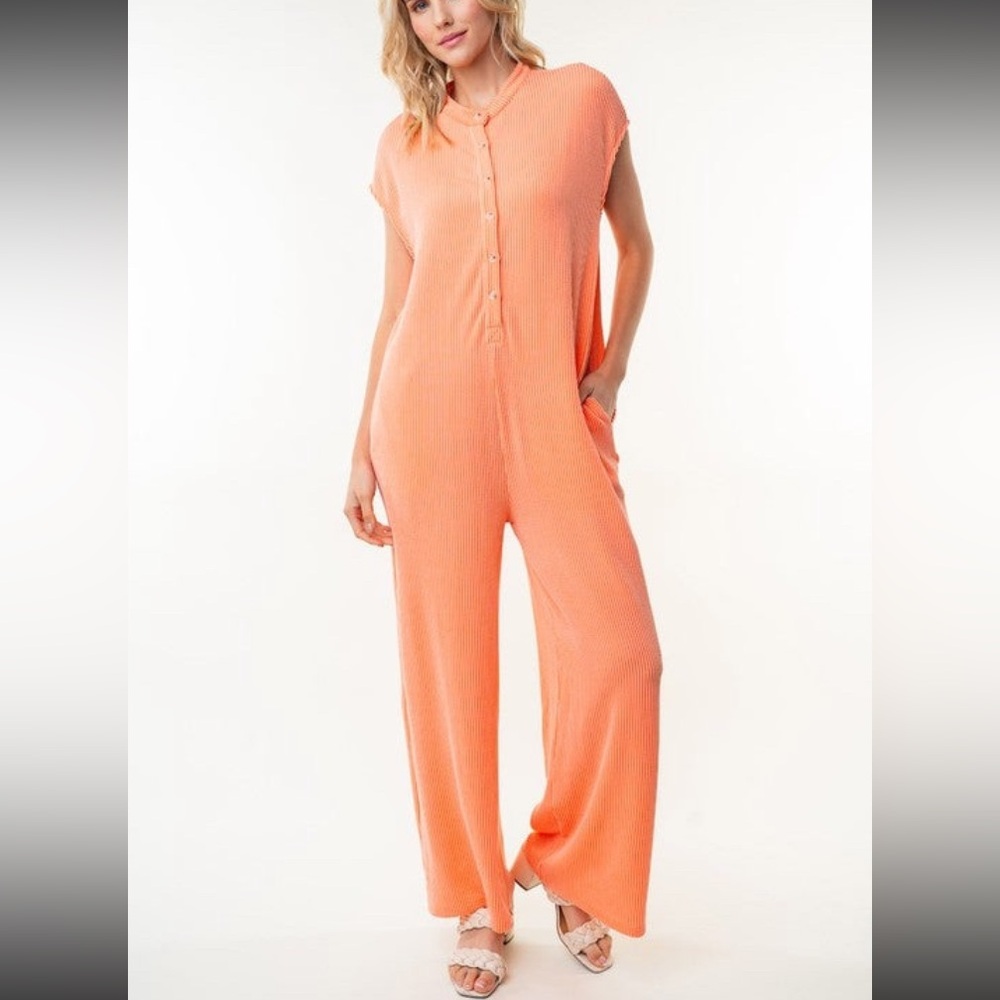 New White Birch Half Buttoned Corded Robbed Jumpsuit in Apricot (Coral) Sz Large